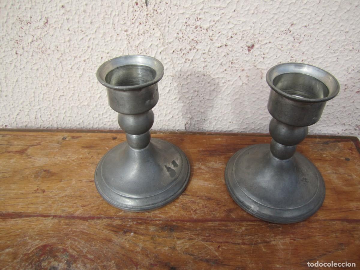 Antig&uuml;edades: Pareja de candelabros de esta&ntilde;o - Foto 2