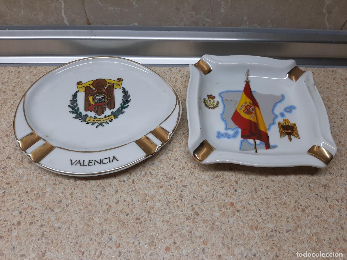 Antiques: LOTE, DOS CENICEROS DE PORCELANA ESCUDO POLICIA ARMADA, POLICIA NACIONAL MARRONES * PERFECTOS *