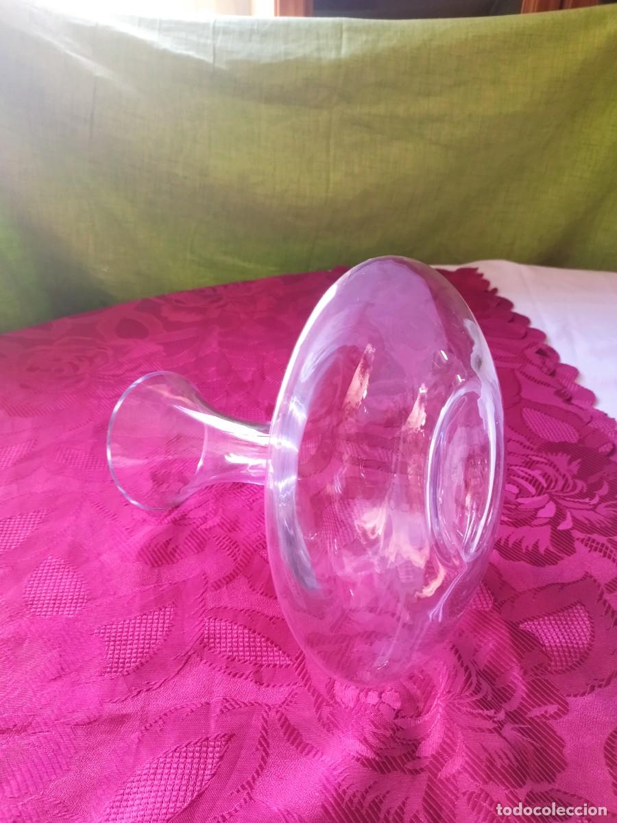 Antig&uuml;edades: Decantador de vino de cristal. - Foto 7
