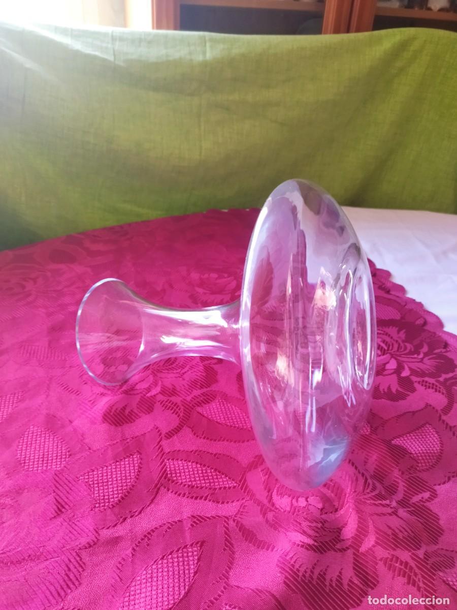 Antig&uuml;edades: Decantador de vino de cristal. - Foto 8