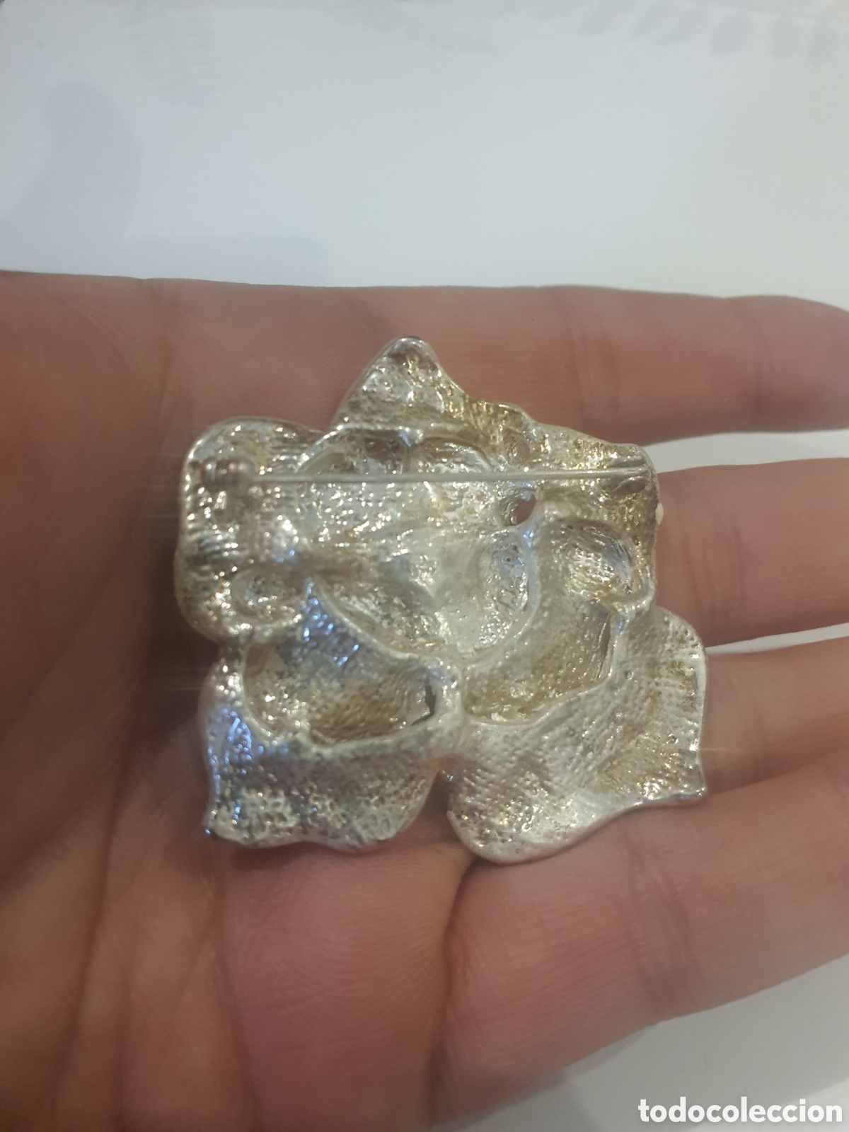 Antig&uuml;edades: antiguo broche en forma de rosa - Foto 2