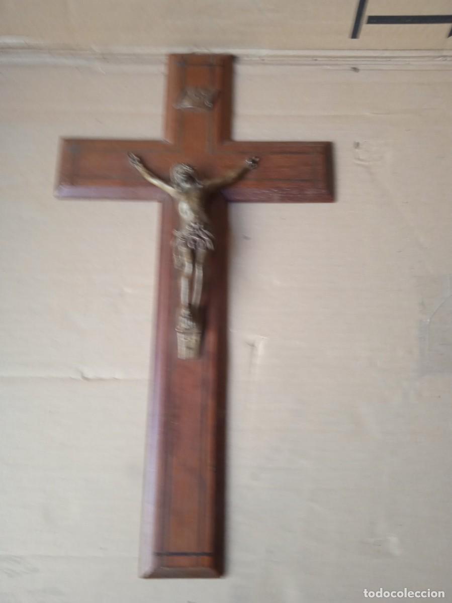Antig&uuml;edades: Crucifijo antiguo - Foto 1