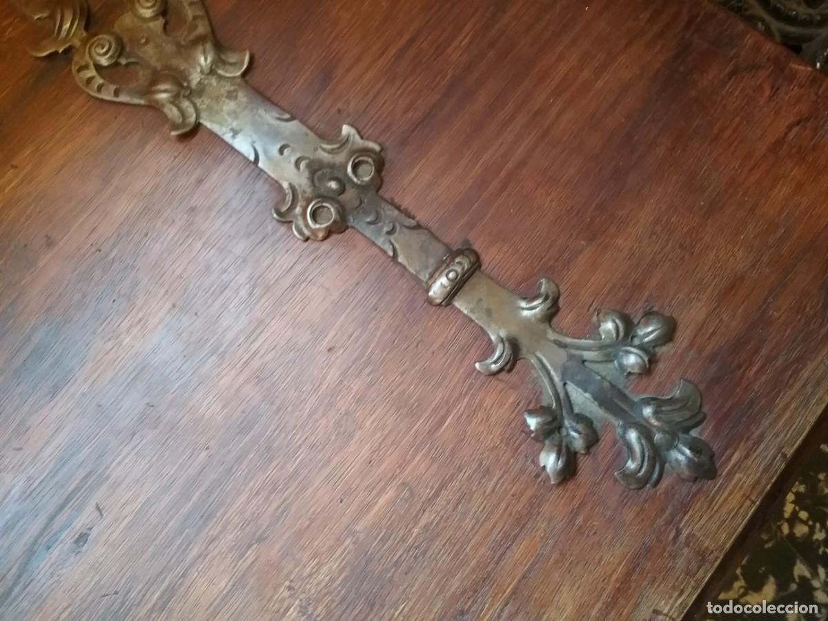 Antig&uuml;edades: ANTIGUO ARCON CON LLAVE - Foto 2