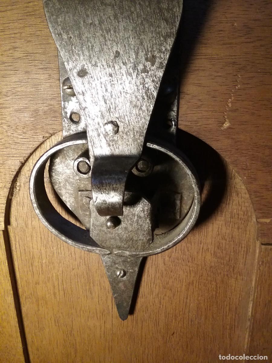 Antig&uuml;edades: ANTIGUO ARCON CON LLAVE - Foto 4