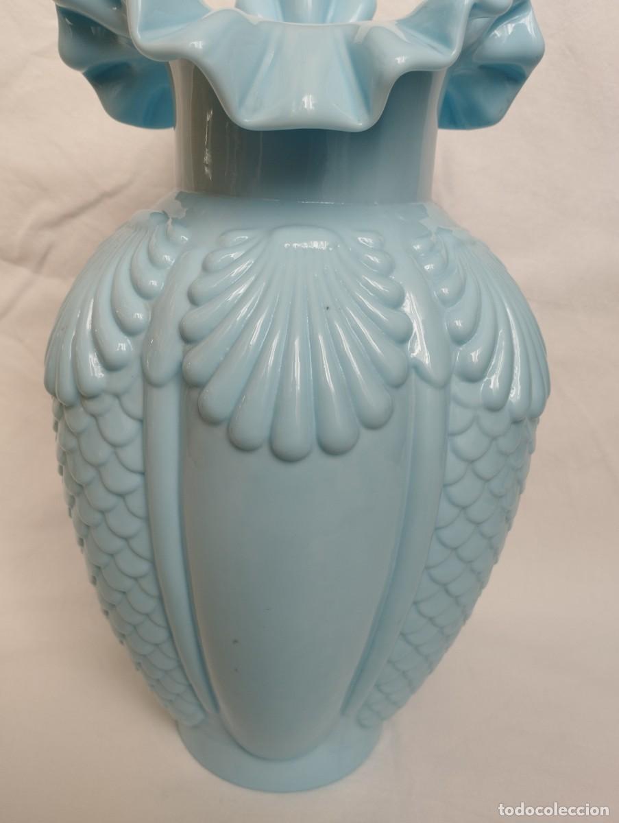 Antig&uuml;edades: Magn&iacute;fico jarr&oacute;n de Opalina azul - Foto 7