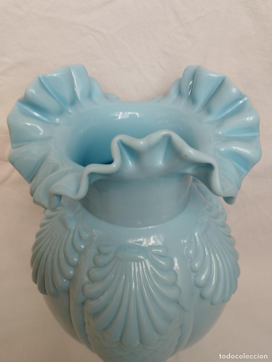 Antig&uuml;edades: Magn&iacute;fico jarr&oacute;n de Opalina azul - Foto 9