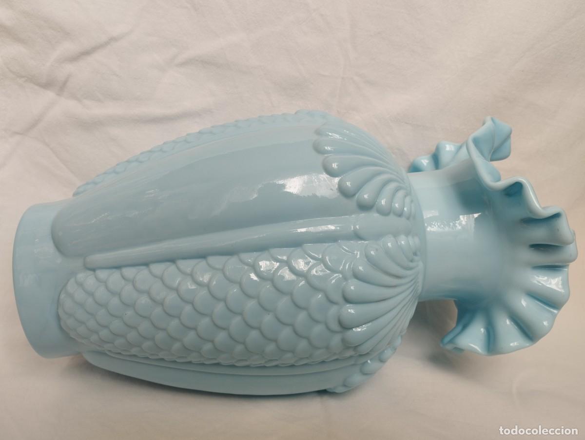 Antig&uuml;edades: Magn&iacute;fico jarr&oacute;n de Opalina azul - Foto 10