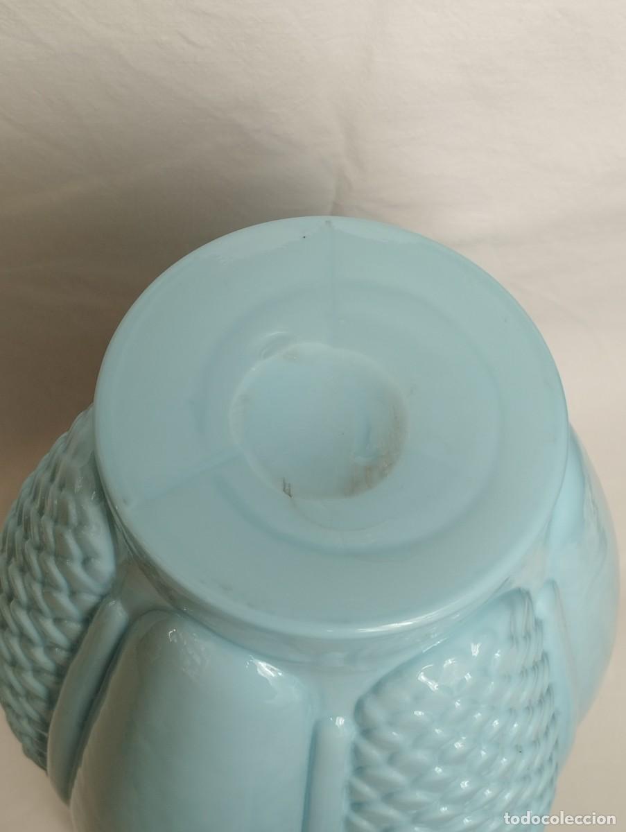 Antig&uuml;edades: Magn&iacute;fico jarr&oacute;n de Opalina azul - Foto 13