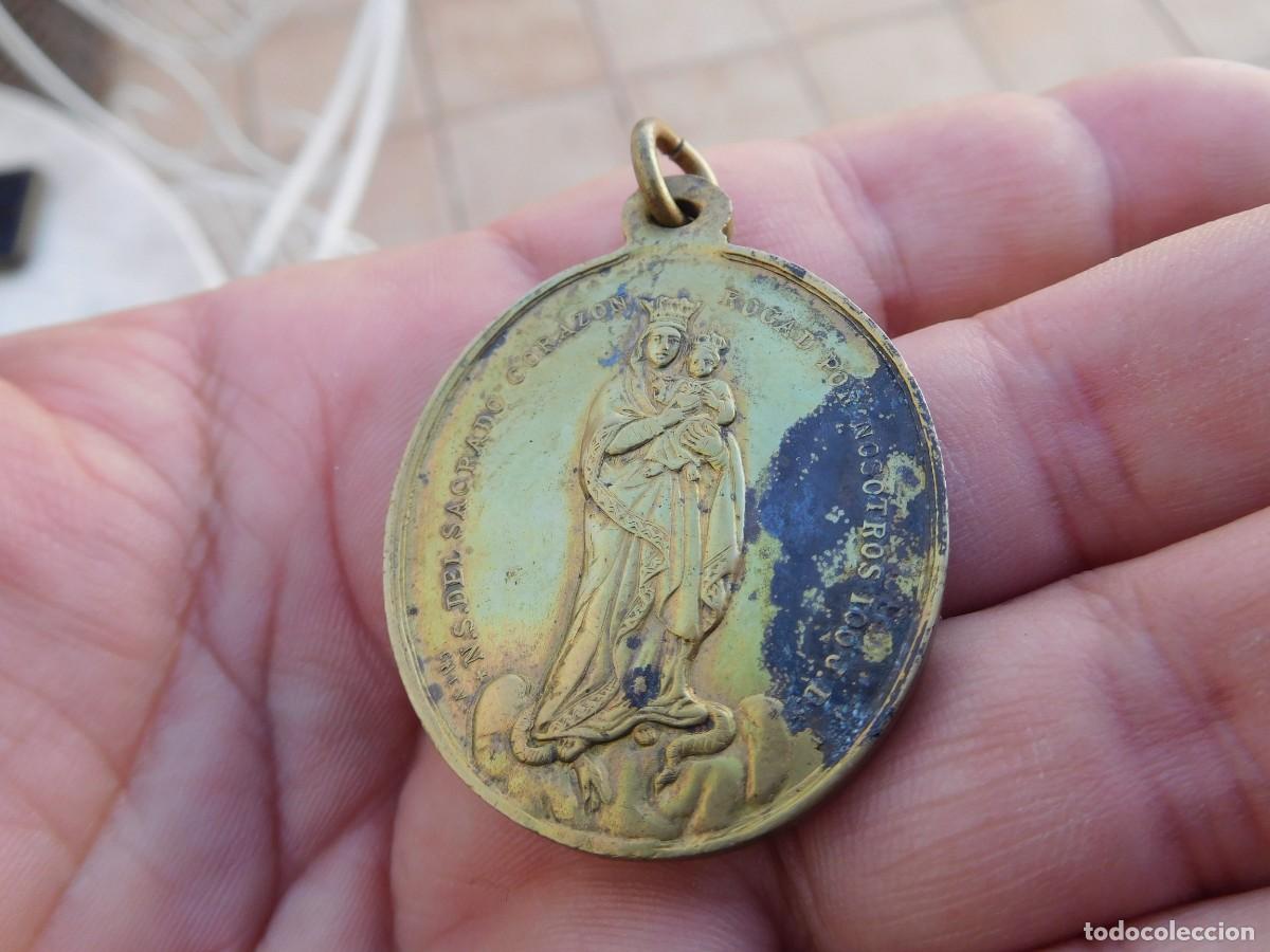 Antig&uuml;edades: Medalla de bronce sagrado coraz&oacute;n de Jes&uacute;s - Foto 4