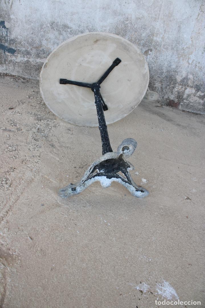 Antig&uuml;edades: mesa tablero de ajedrez - Foto 2