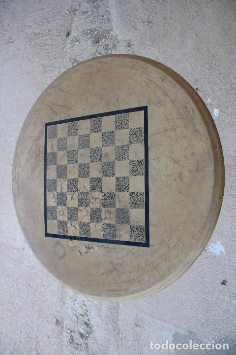 Antig&uuml;edades: mesa tablero de ajedrez - Foto 5