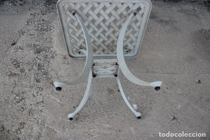 Antig&uuml;edades: mesa jardin blanca - Foto 4