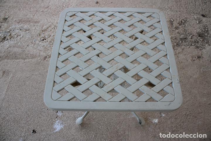 Antig&uuml;edades: mesa jardin blanca - Foto 5