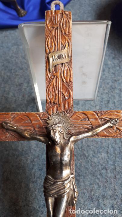 Antig&uuml;edades: Cristo crucificado en madera tallada - Foto 4