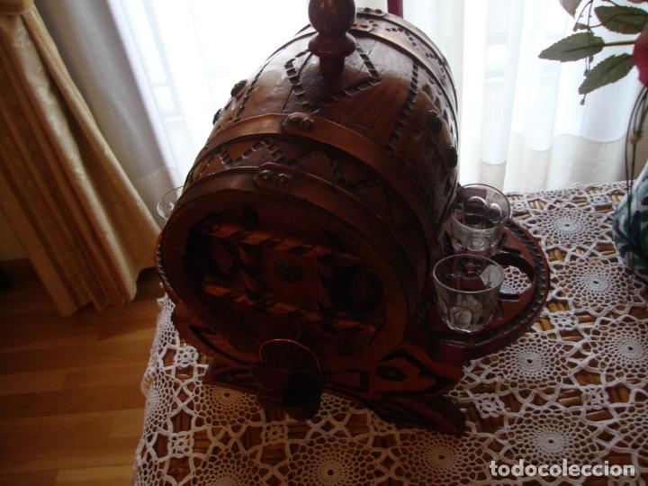 Antig&uuml;edades: barril, peque&ntilde;o de madera - Foto 2