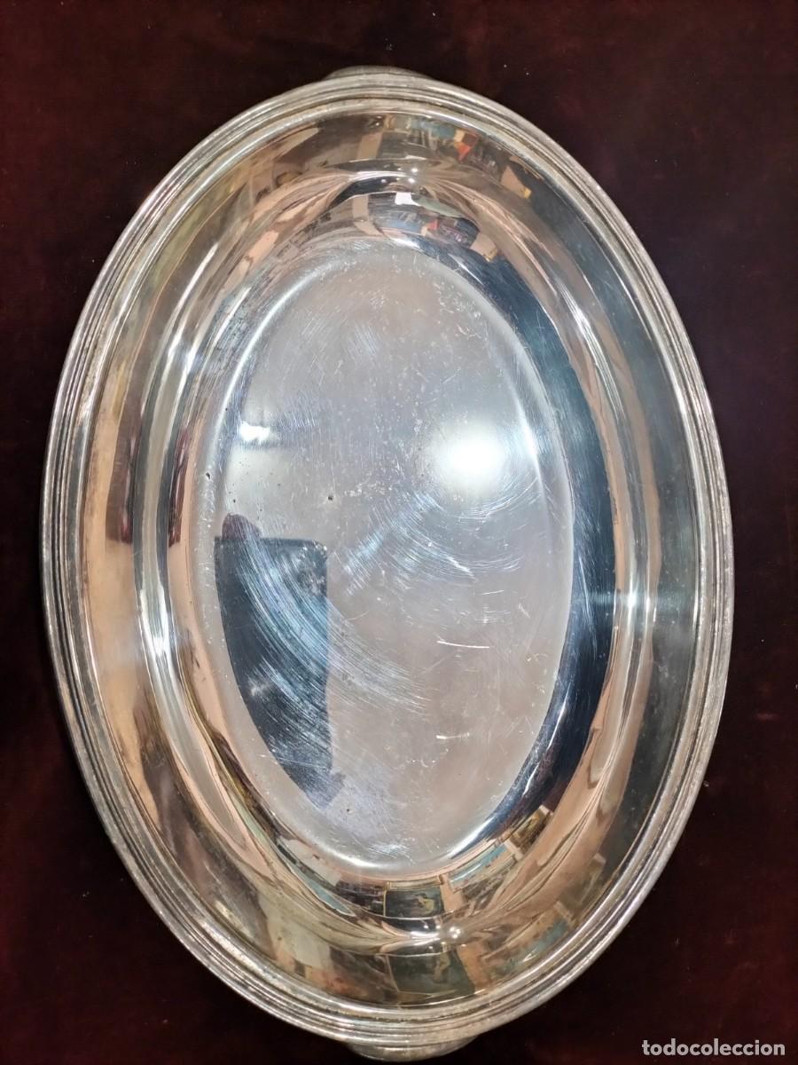 Antig&uuml;edades: Bandeja ovalada plateada con asas - Foto 1