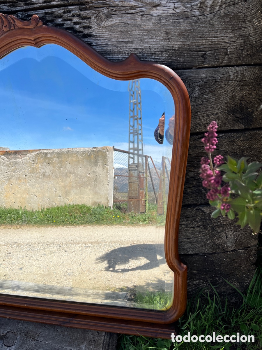 Antig&uuml;edades: W Espejo de madera biselado con copete. - Foto 8