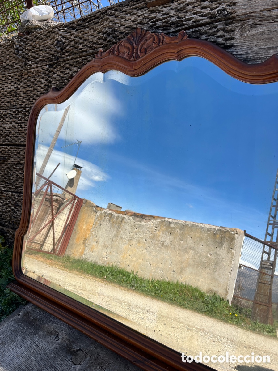 Antig&uuml;edades: W Espejo de madera biselado con copete. - Foto 11