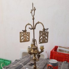 Antigüedades: VELON ESTILO LAMPARILLA DE ACEITE ELECTRIFICADA LAMPARA BRONCE