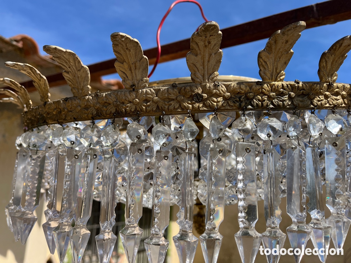 Antig&uuml;edades: L&aacute;mpara de techo de bronce con cristales, funcionando. - Foto 6