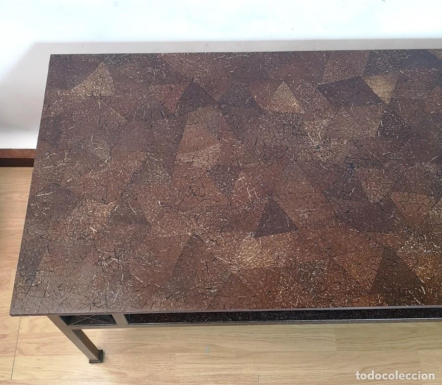 Antig&uuml;edades: Mesa Auxiliar Tapa de Coco - Foto 2