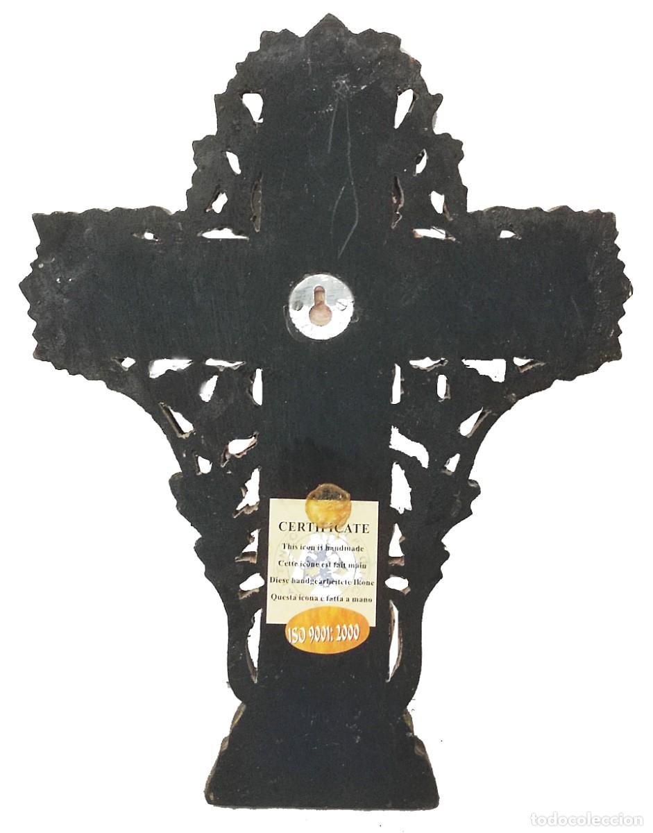 Antig&uuml;edades: Cruz de madera pintada - Foto 3