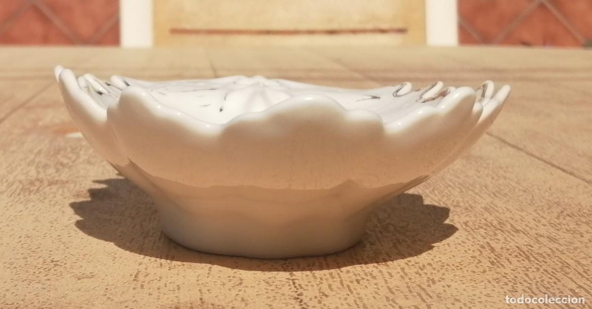 Antig&uuml;edades: Jabonera porcelana - Foto 2