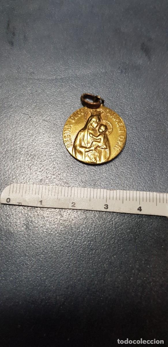 Antig&uuml;edades: Medalla religiosa Virgen del Carmelo - Foto 3