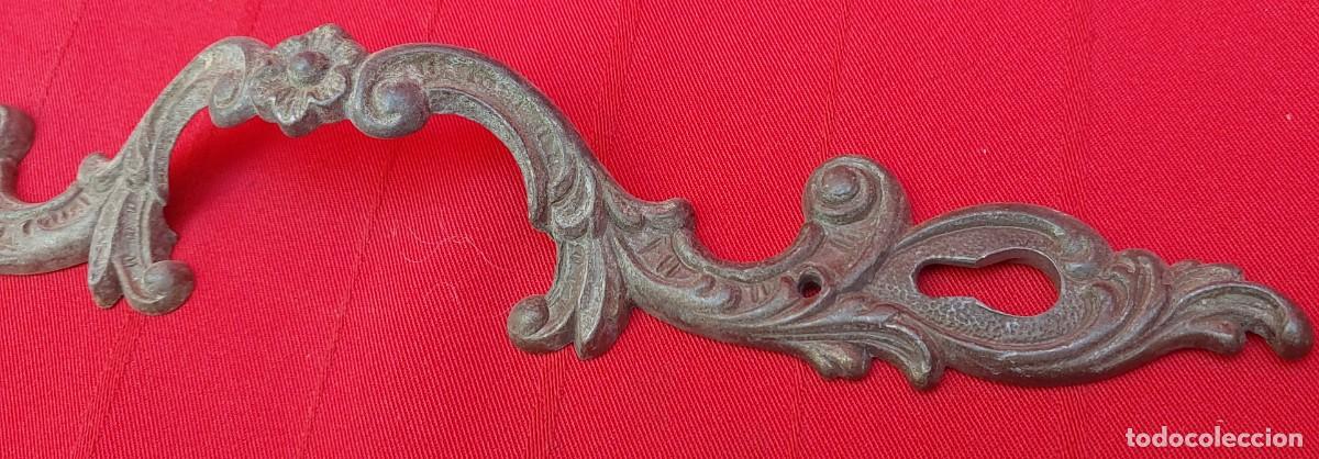 Antig&uuml;edades: TIRADOR CON BOCA LLAVE - Foto 4