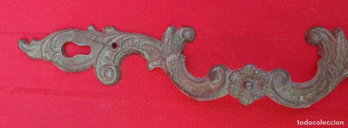Antig&uuml;edades: TIRADOR CON BOCA LLAVE - Foto 6