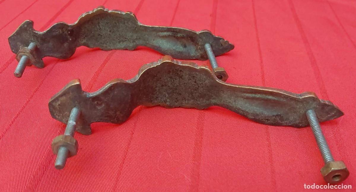 Antig&uuml;edades: PAREJA DE TIRADORES DE BRONCE - Foto 8