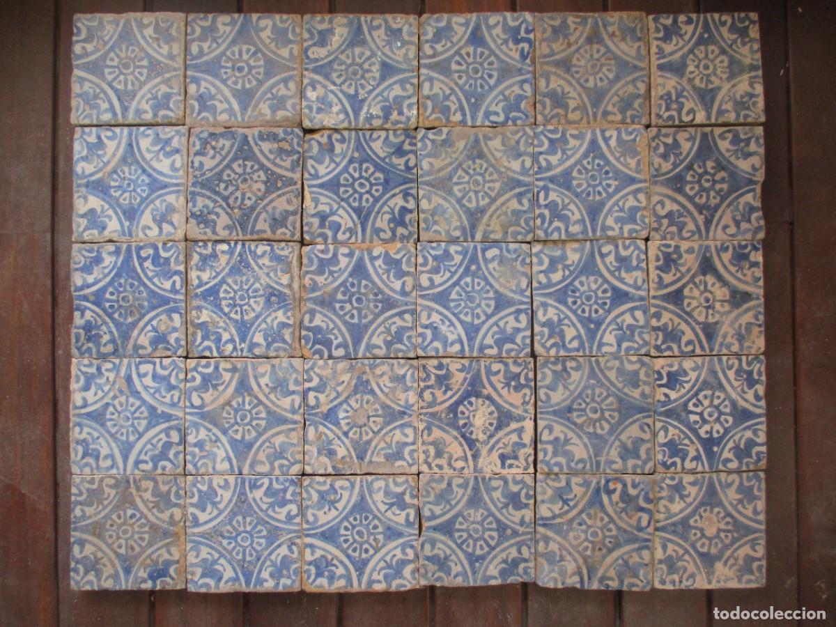 Antig&uuml;edades: Panel de azulejos goticos siglo XV - Foto 1