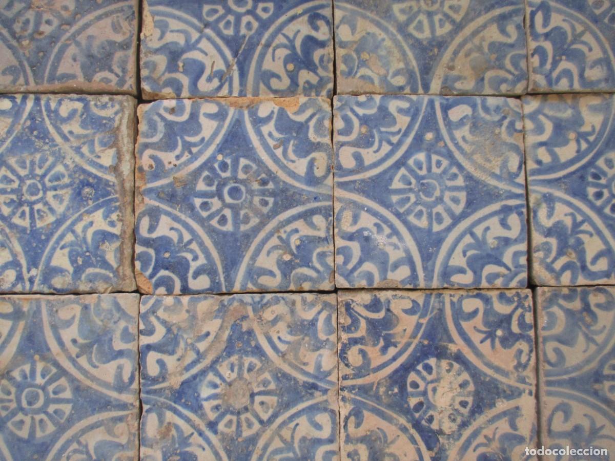 Antig&uuml;edades: Panel de azulejos goticos siglo XV - Foto 2