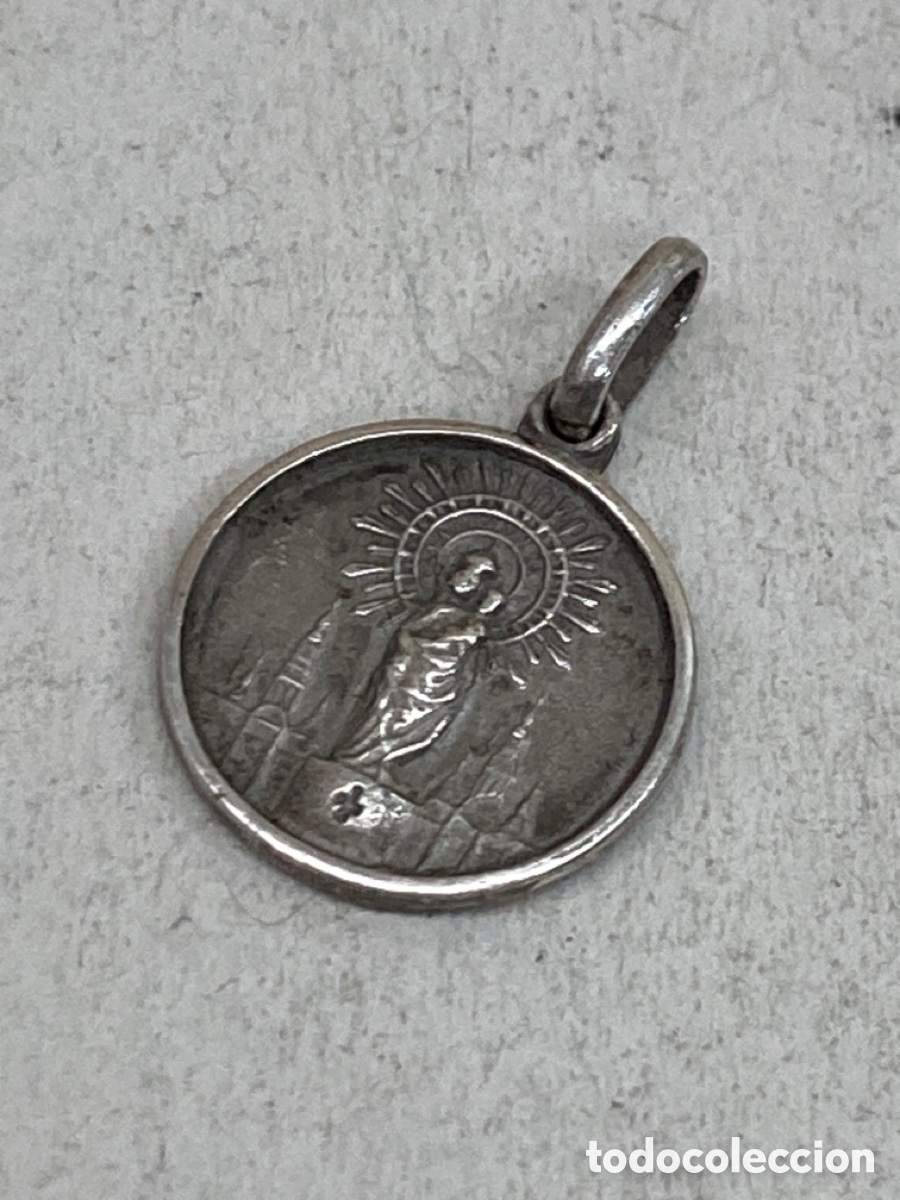 Antig&uuml;edades: Medalla de plata religiosa - Foto 2