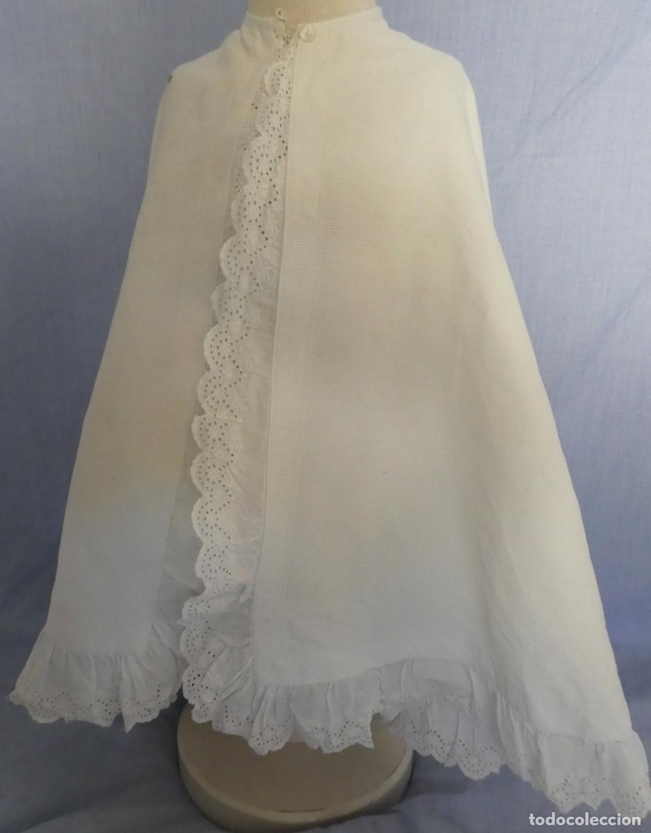 Antig&uuml;edades: ANTIGUA CAPA PARA BEBE - MU&Ntilde;ECA PPIO.S. XX - Foto 5