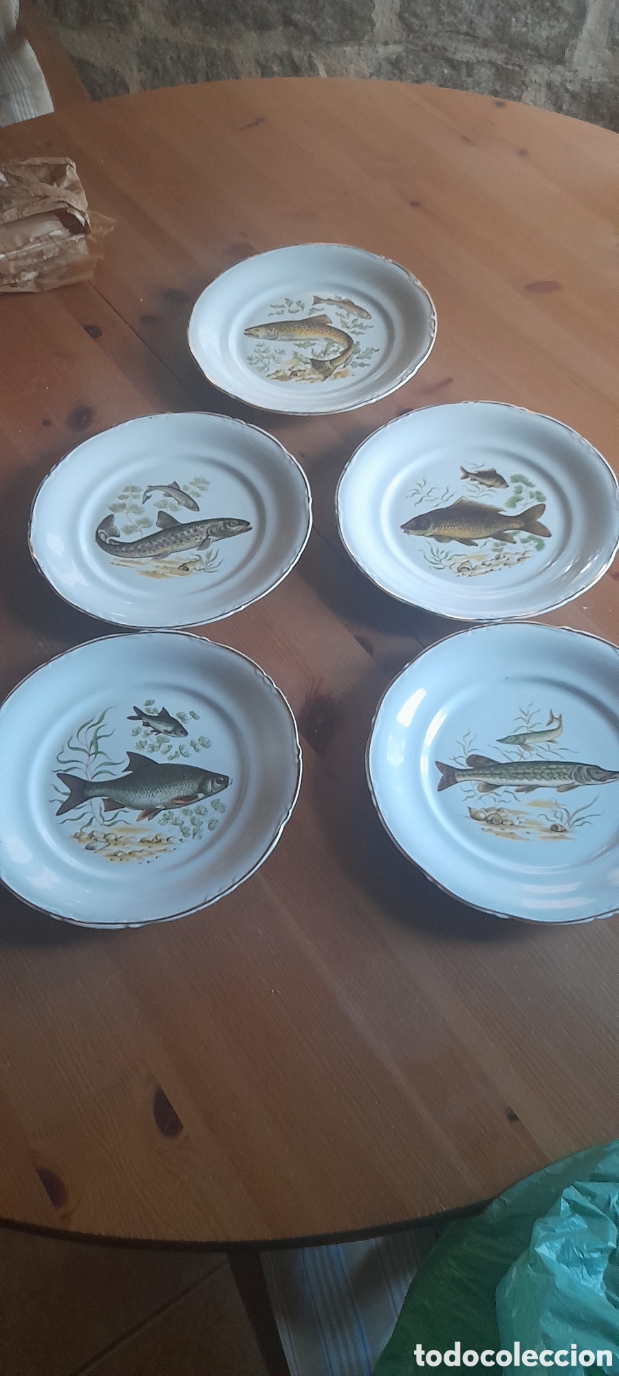 Antig&uuml;edades: 5 Platos con motivos peces - Foto 5