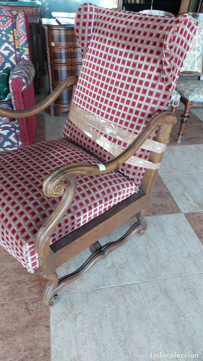 Antig&uuml;edades: Butaca antigua estilo Regency de nogal - Foto 3