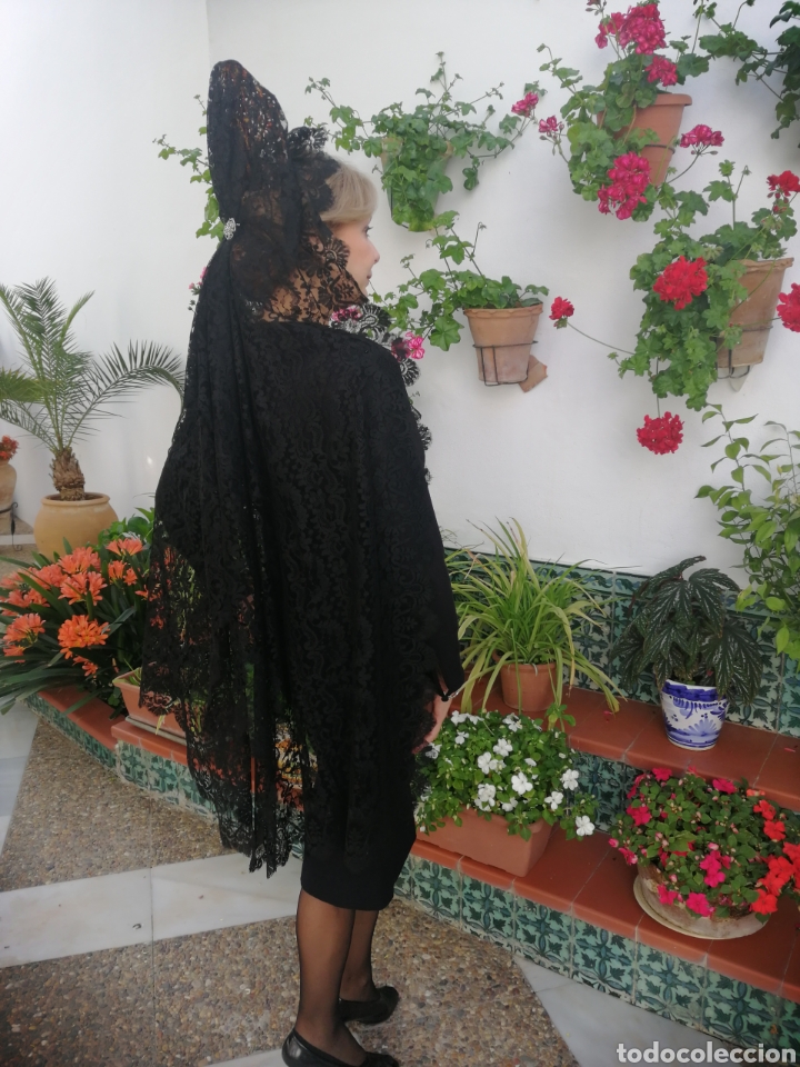 Antiquit&auml;ten: Antigua mantilla de blonda fina a&ntilde;os 40.Super fina