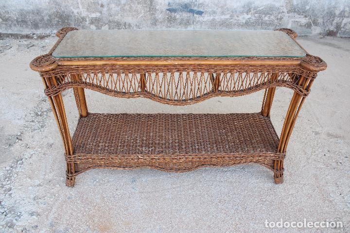 Antig&uuml;edades: consola mimbre rattan - Foto 3