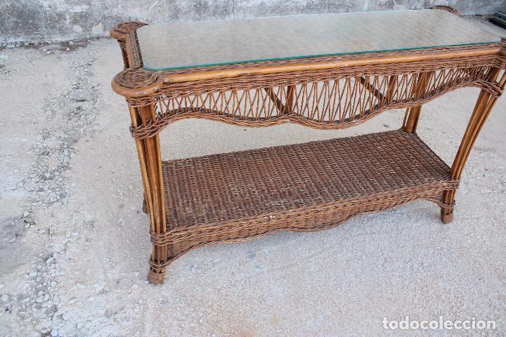 Antig&uuml;edades: consola mimbre rattan - Foto 4