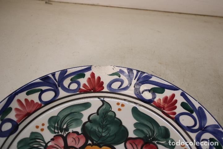Antig&uuml;edades: plato azul flores - Foto 4