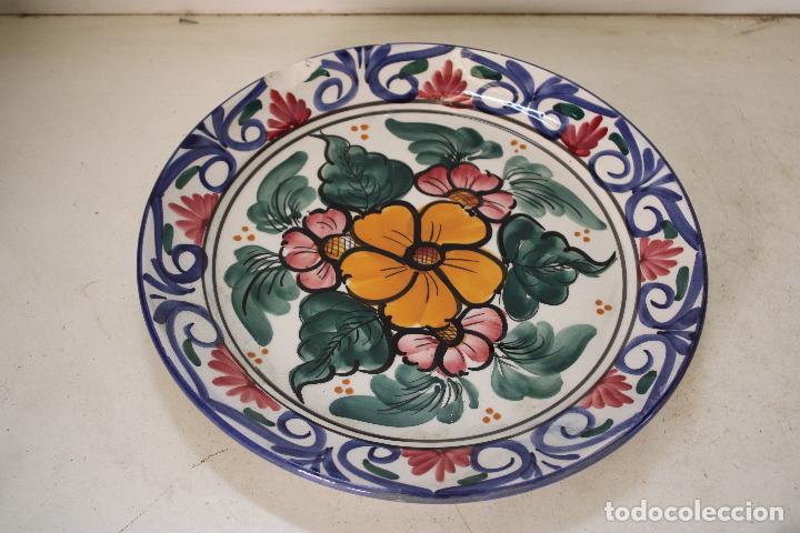 Antig&uuml;edades: plato azul flores - Foto 1