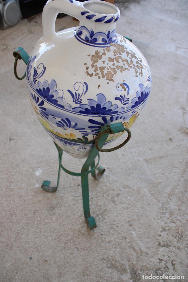 Antig&uuml;edades: macetero de forja jarron cantaro antiguo - Foto 3