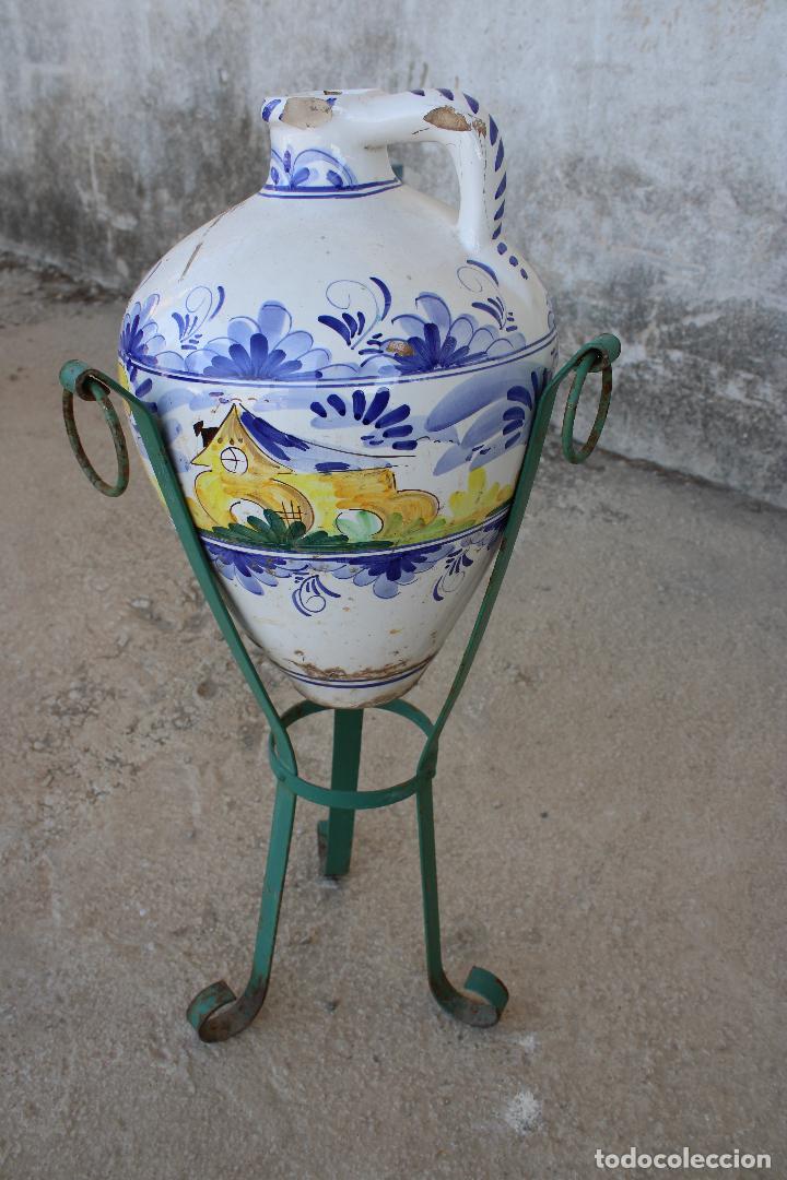 Antig&uuml;edades: macetero de forja jarron cantaro antiguo - Foto 1