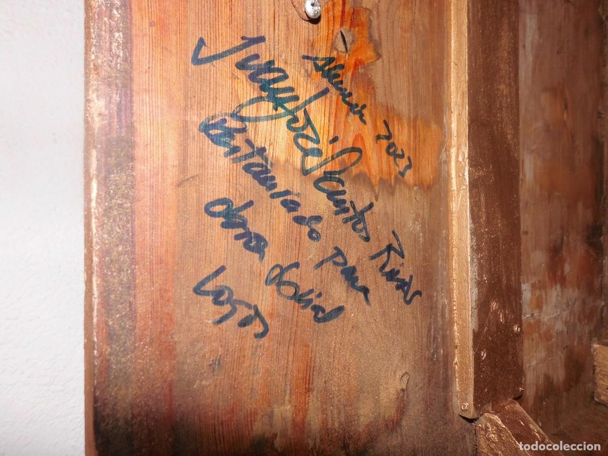 Antig&uuml;edades: BAUL ANTIGUO DE MADERA CON BUSTOS Y ADORNOS. - Foto 10