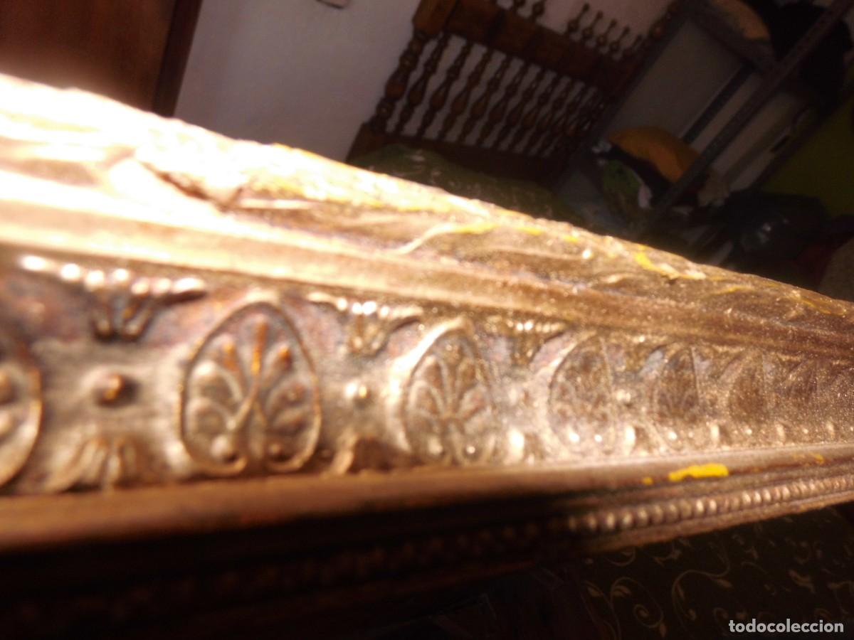 Antig&uuml;edades: BAUL ANTIGUO DE MADERA CON BUSTOS Y ADORNOS. - Foto 13