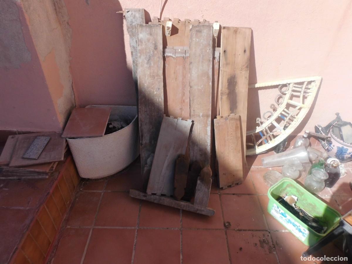 Antig&uuml;edades: BAUL ANTIGUO DE MADERA CON BUSTOS Y ADORNOS. - Foto 16