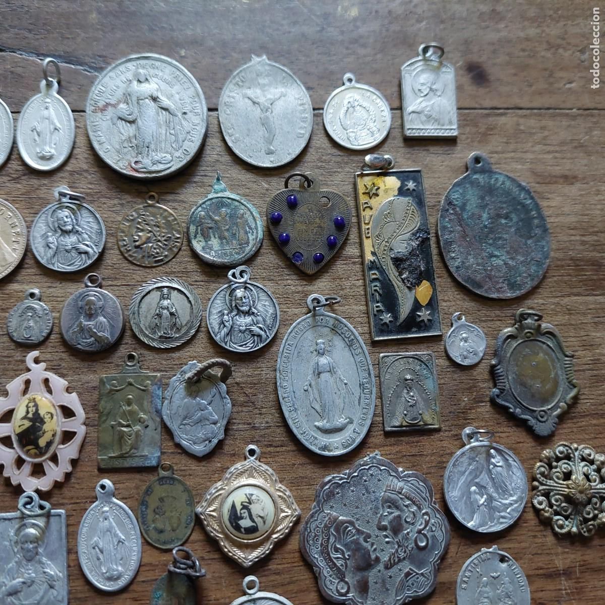 Antig&uuml;edades: Gran lote medallas religiosas - Foto 3