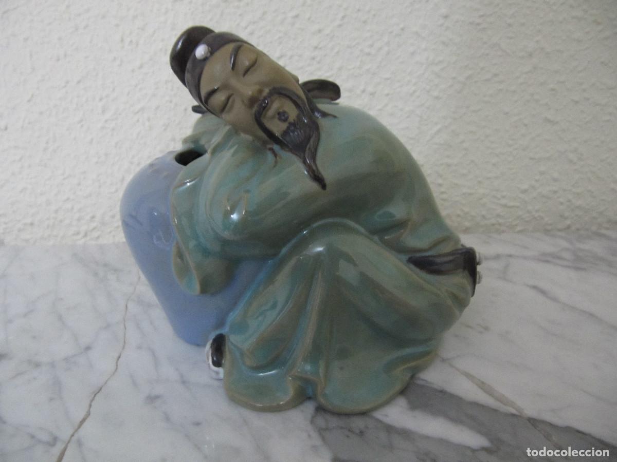 Antig&uuml;edades: MAESTRO ORIENTAL DURMIENDO- PORCELANA CHINA WANJIANG NUMERADA