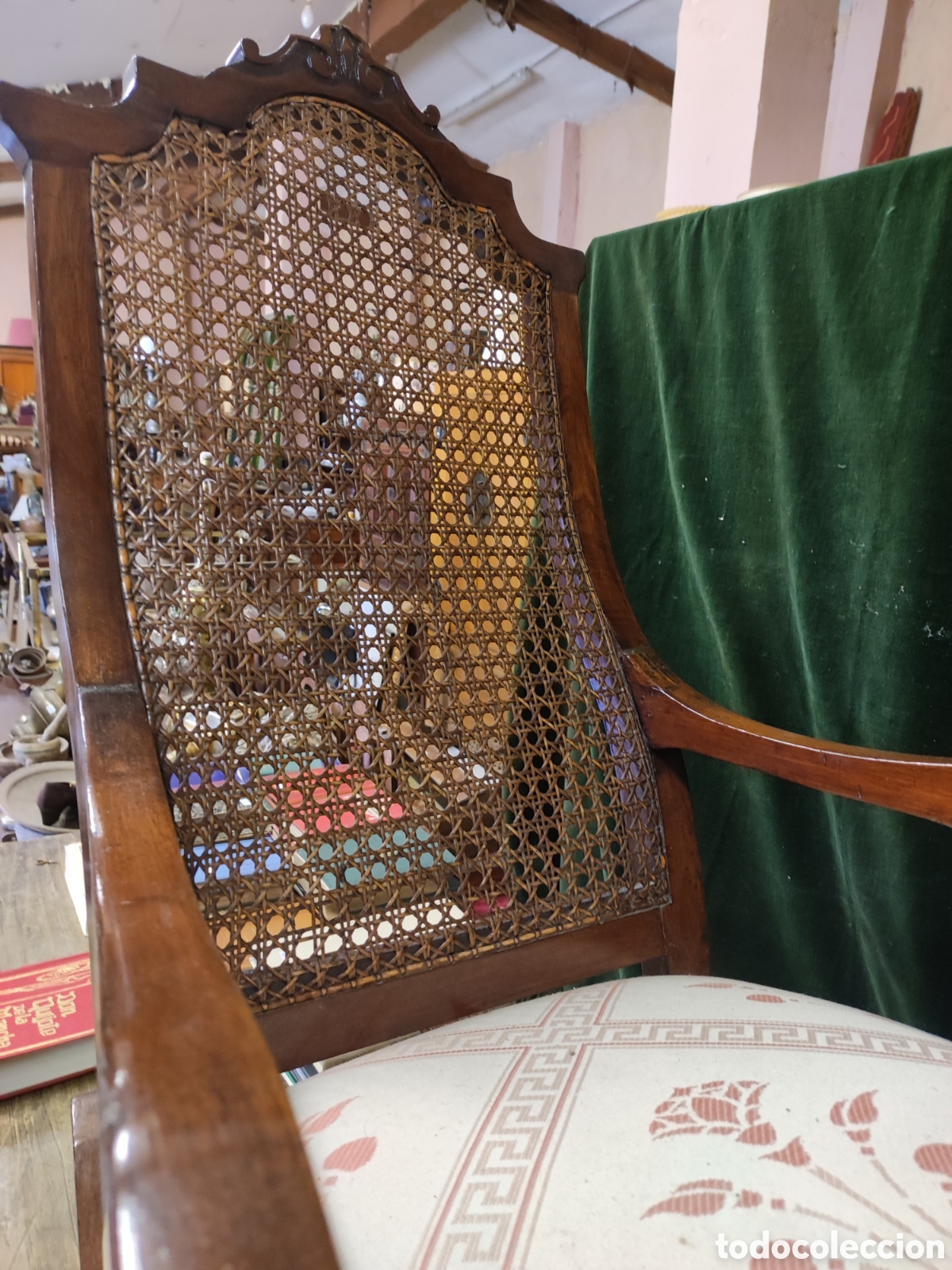 Antig&uuml;edades: Mecedora caoba con rafia - Foto 5